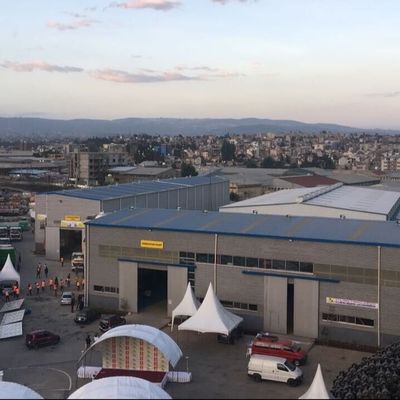 Q355B Construções pré-fabricadas de aço Edifícios pré-fabricados de armazéns de aço ODM