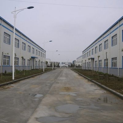 Edifícios de escritórios de estrutura de aço OEM C Construção de estrutura de aço de purlin
