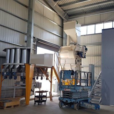 Edifícios de oficinas pré-fabricados comerciais Estrutura de aço personalizada