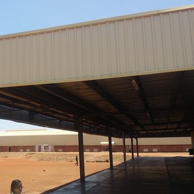 Construção de armazém de metal pré-fabricado resistente à corrosão Galvanizado