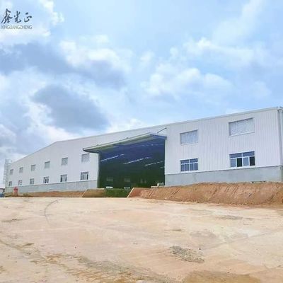 Armazém de estruturas de aço pré-fabricadas para construção personalizada com painel à prova de fogo