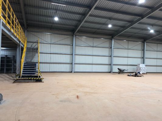 100% de aço reciclado estrutura de edifício de armazém com layout flexível