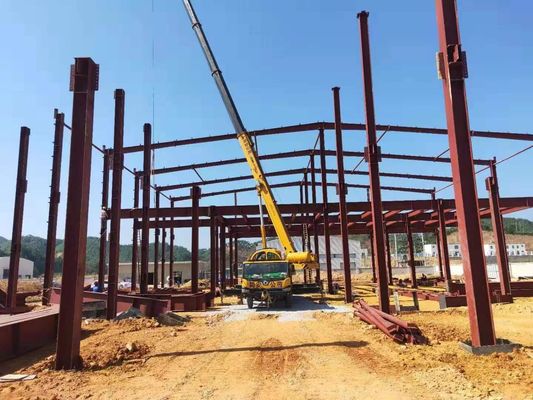 Edifício de armazém de estrutura de aço personalizável com porta rolante