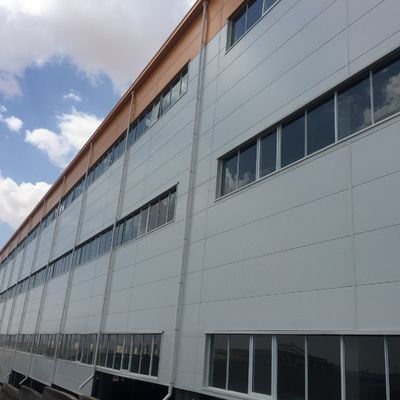 Fabrica de estruturas industriais de aço pré-fabricadas Projeto de construção pré-projetado para armazém