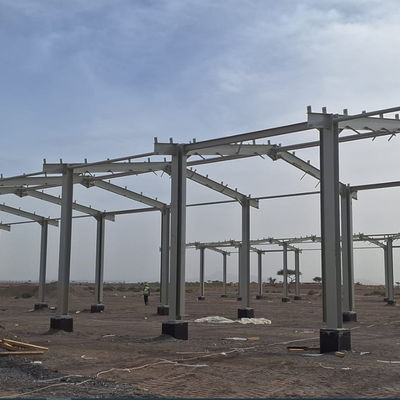 Estrutura moderna de aço de comprimento longo e estável Grande oficina de construção industrial com isolamento