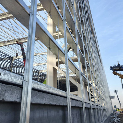 Construções pré-fabricadas de estruturas de aço Edifícios de oficina com componentes de aço em forma de H