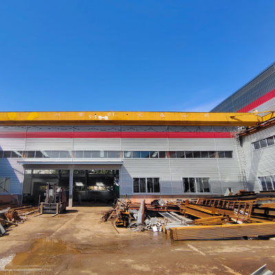 Q235 Steel Structure Warehouse with Sloping Roof and Hot-Rolled Steel Construction for Durable Storage Solutions